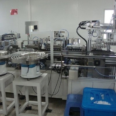 Cadena de producción disponible de la jeringuilla de la fábrica
