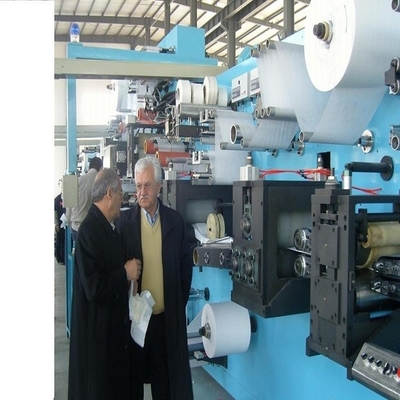 Cadena de producción del pañal del bebé del PLC equipo del pañal
