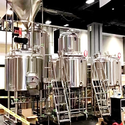 Cadena de producción de la cerveza servicio de garantía del equipo de la fermentación de la cerveza