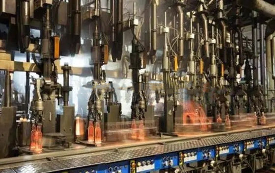 Planta profesional de fabricación de botellas de vidrio con tecnología avanzada