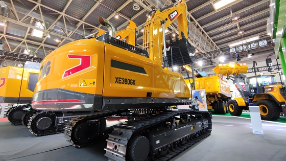 Excavadoras amarillas de XCMG en la industria de la construcción
